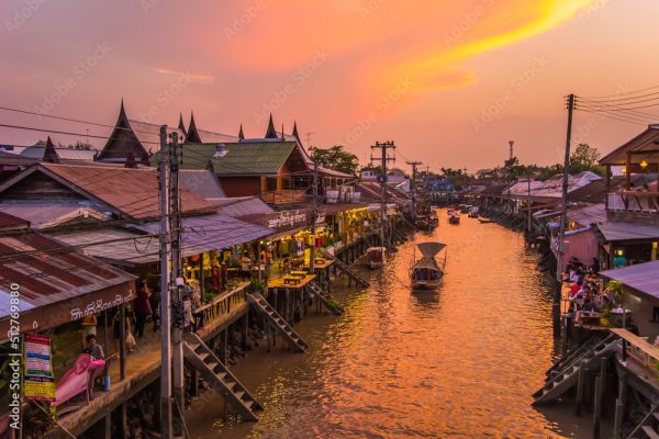 Ampawah floating Market